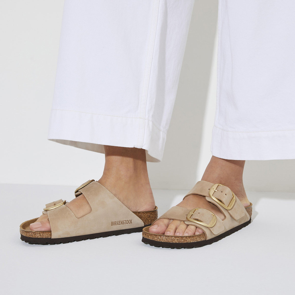 Arizona Big Buckle Sandcastle Nubuck Leather