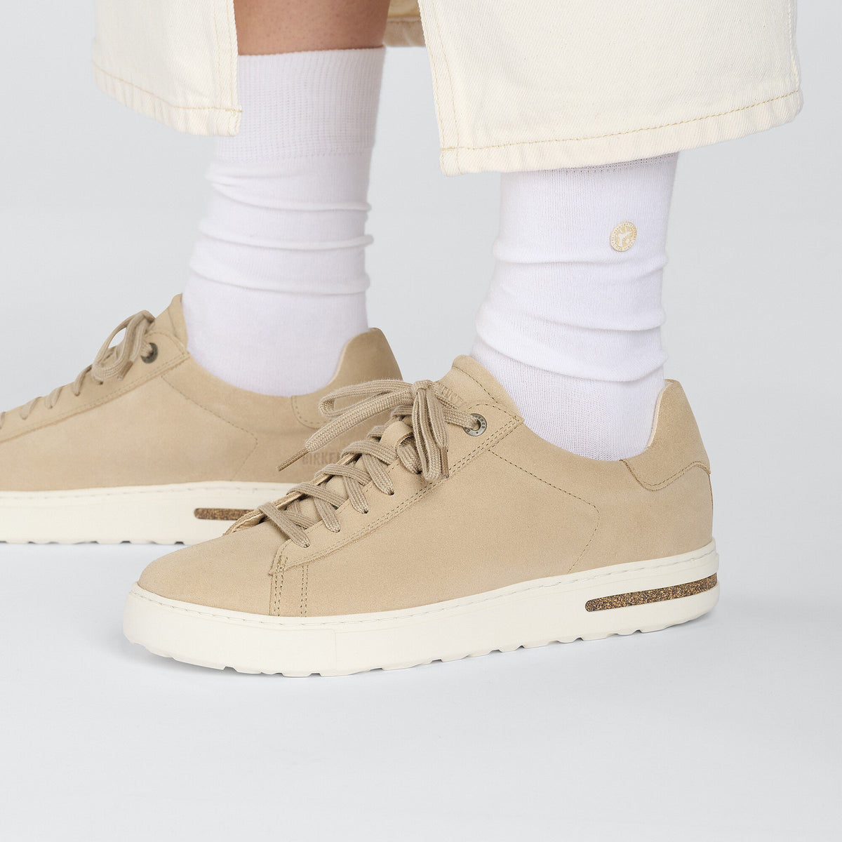 Bend Low Sandcastle Suede Leather
