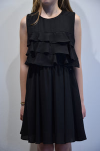 Abito Elegante Nero Smanicato Con Volant