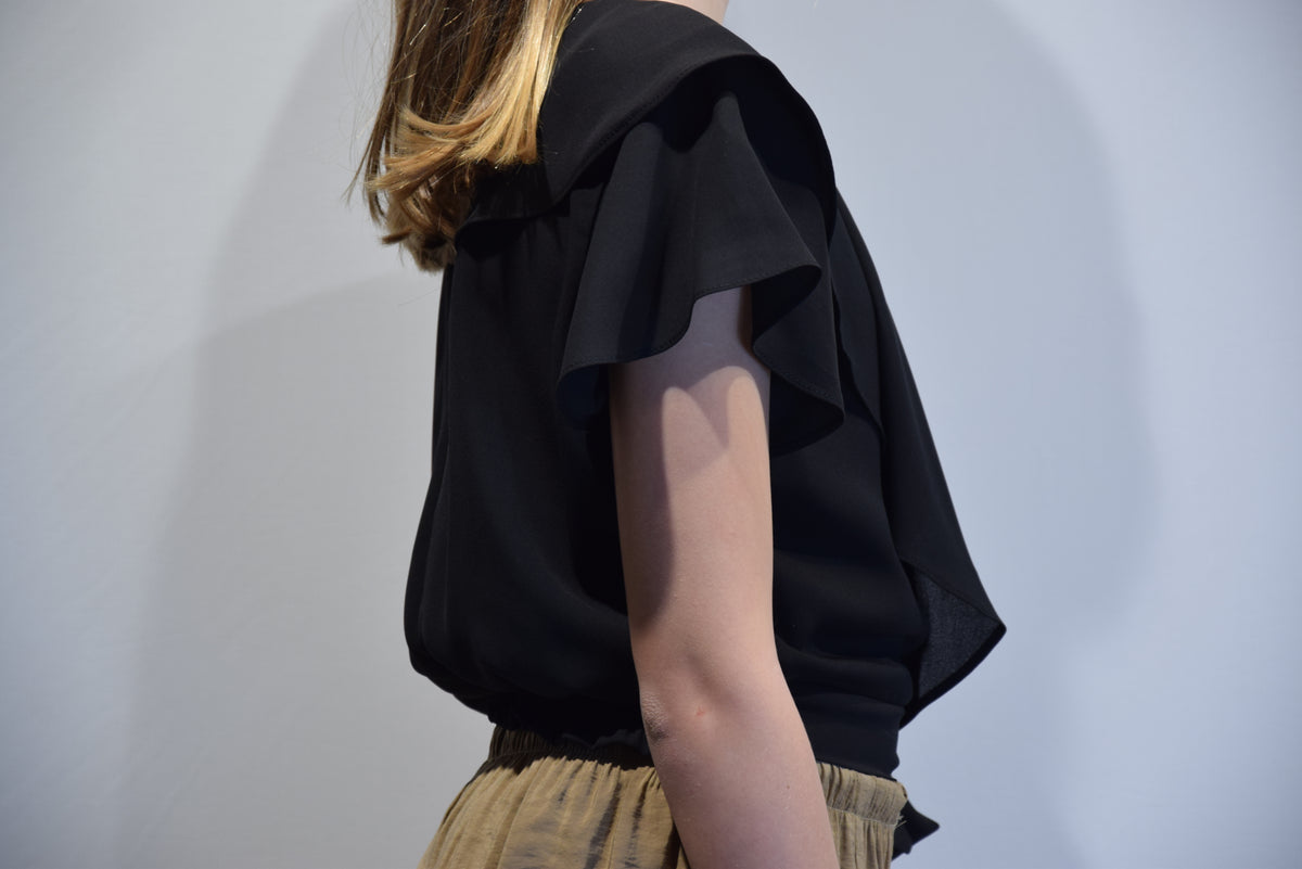Camicia Elegante Manica Corta Con Volant E Fiocco Nero