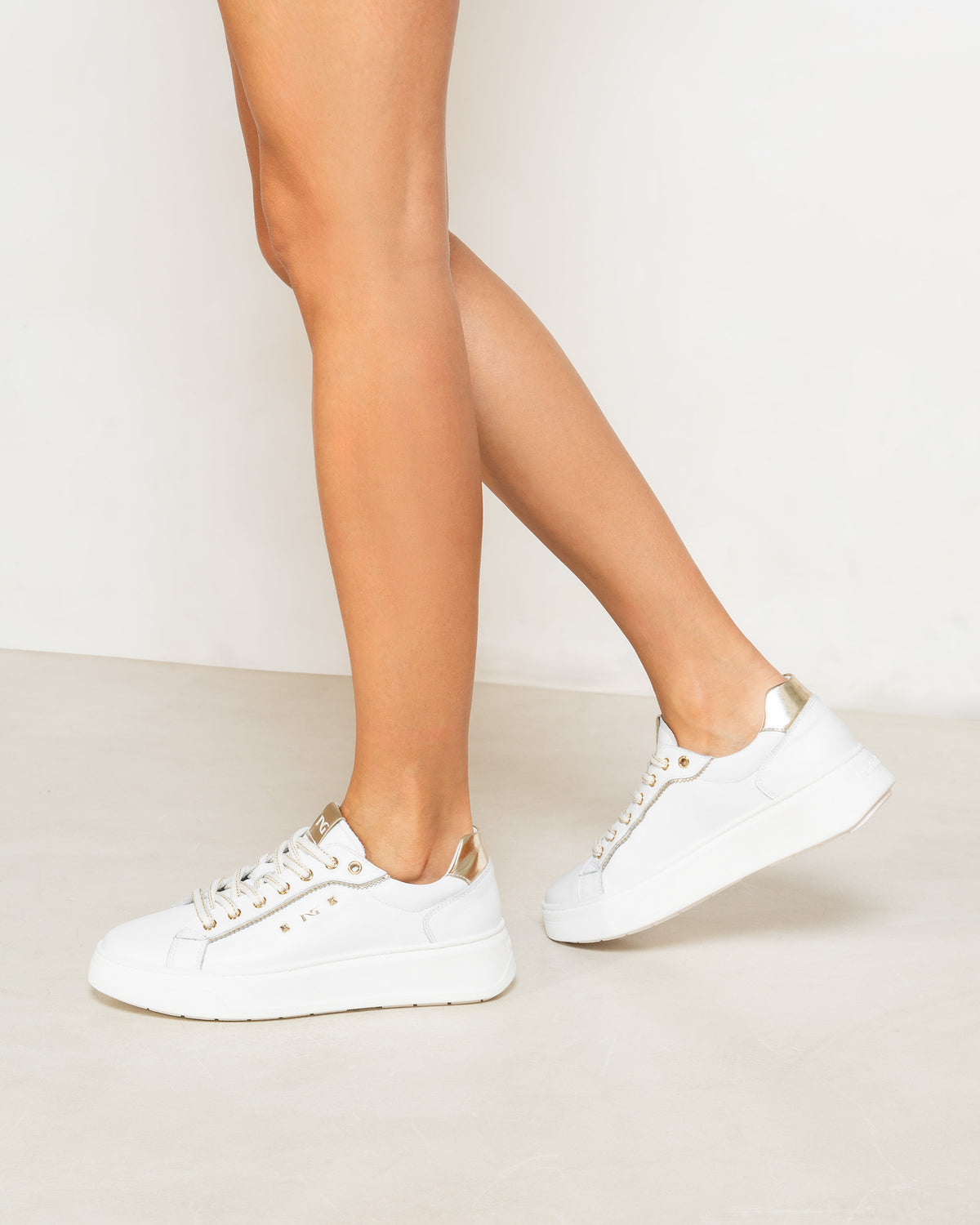 Scarpa donna bianca oro