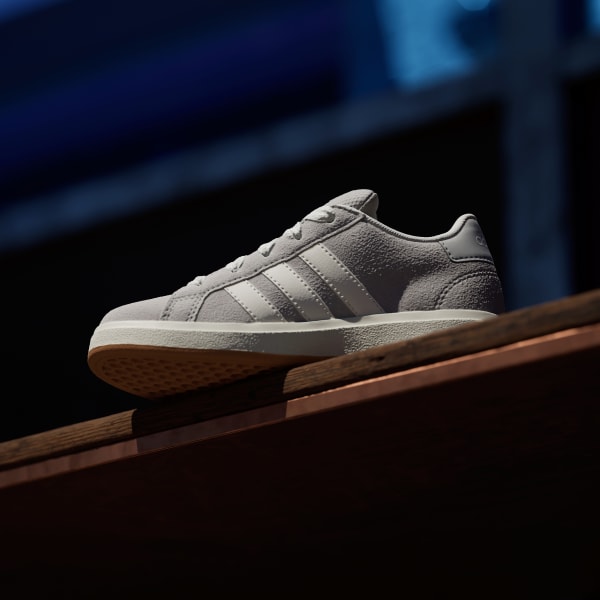 Sneakers Grandcourt Kidssuede Grey White Gum