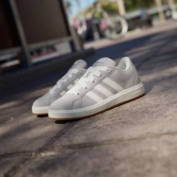 Sneakers Grandcourt Kidssuede Grey White Gum