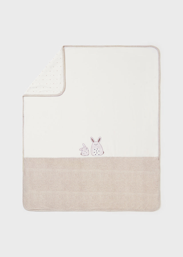 Copertina Ricamata Beige