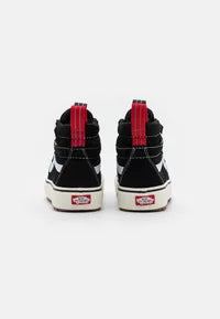 Sneaker UA SK8-Hi MTE-2 BLACK/TRUE WHITE