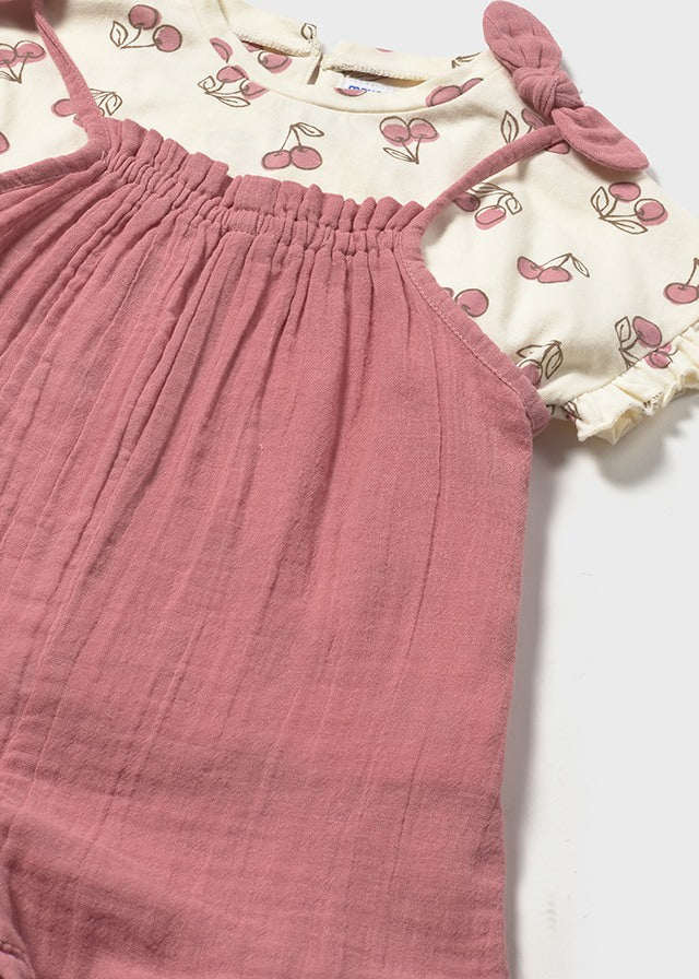 Completo Con T-Shirt E Salopette Rosa