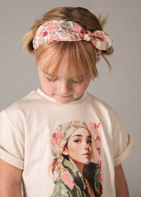 T-Shirt Con Grafica E Fascia A Fiori