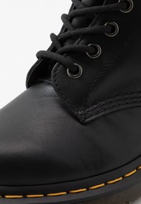 1461 Black Nappa