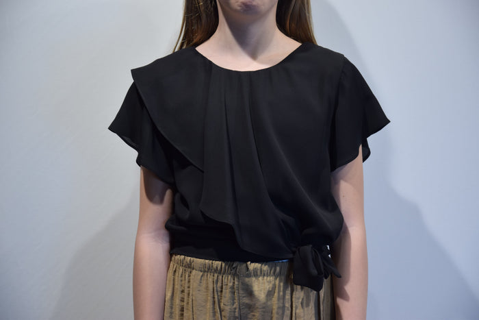 Camicia Elegante Manica Corta Con Volant E Fiocco Nero
