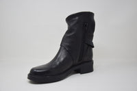 Stivaletto In Pelle Con Fibbie Nero