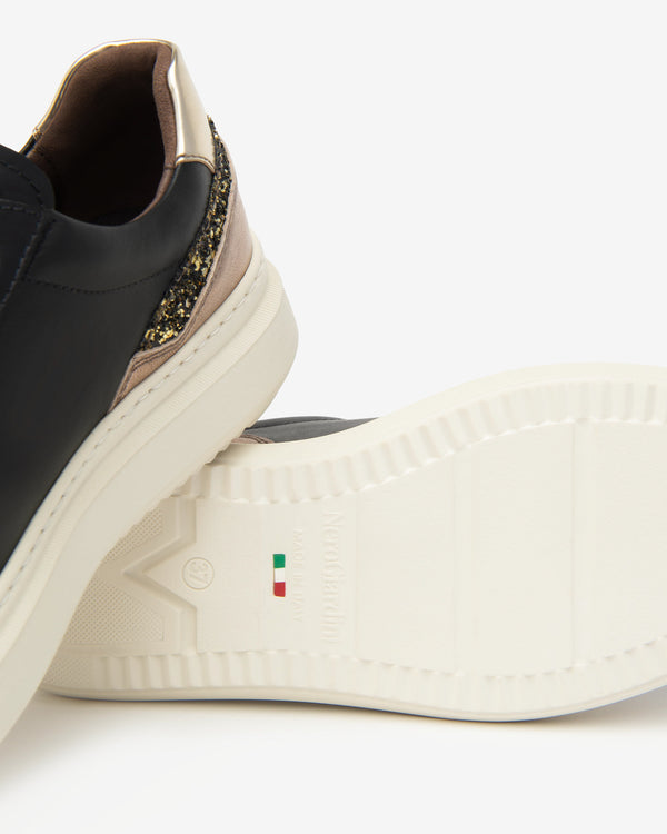 Sneaker da donna pelle nera