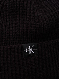 Berretto a Coste con Monogramma Ck Black