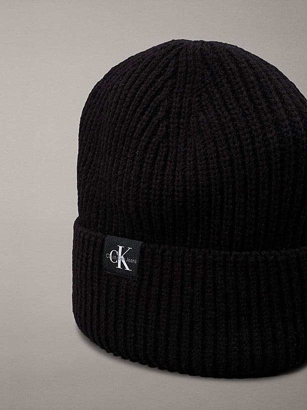 Berretto a Coste con Monogramma Ck Black