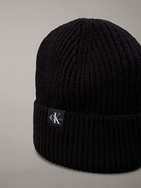 Berretto a Coste con Monogramma Ck Black
