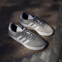 Sneakers Vl Courtsuede Synlea Grey Wht Silver Met