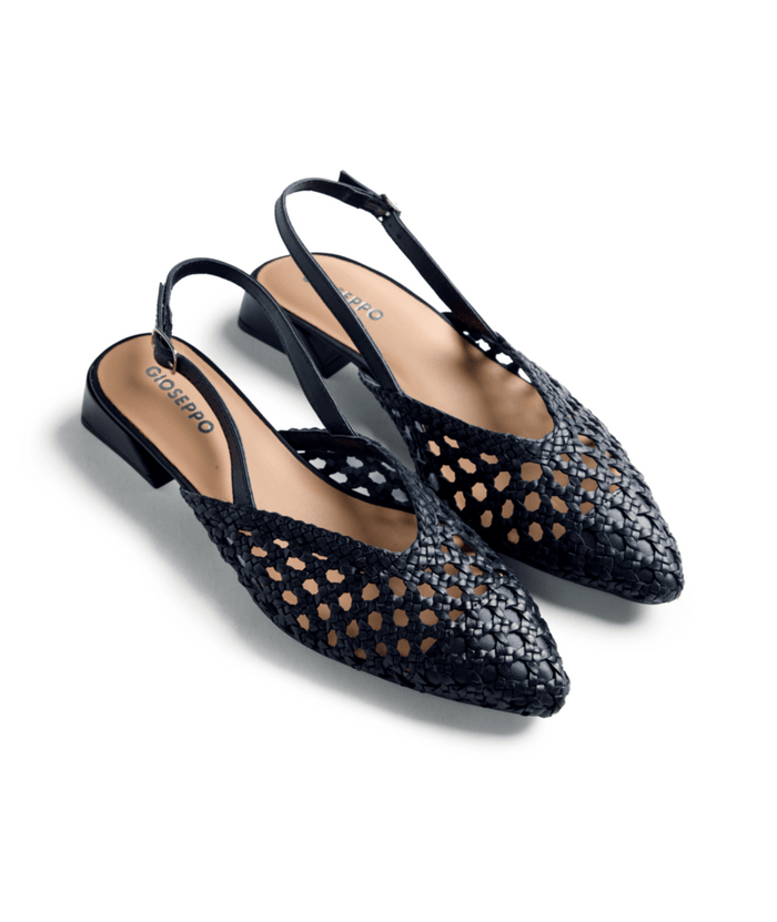 Sandalo Chanel Elegante Traforato Nero E Punta Chiusa